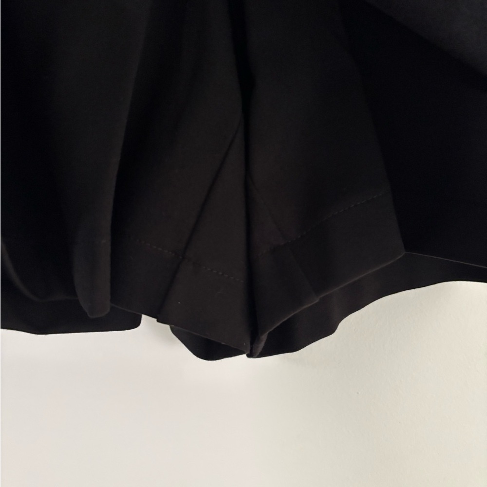 CAbi sz 6 - #4585 black Jett skort faux Leather - Picture 4 of 5